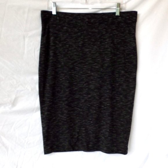 APT. 9 Pencil Skirt Stretchy, Black marbled with White, Size Large, Excellent! - Picture 5 of 8